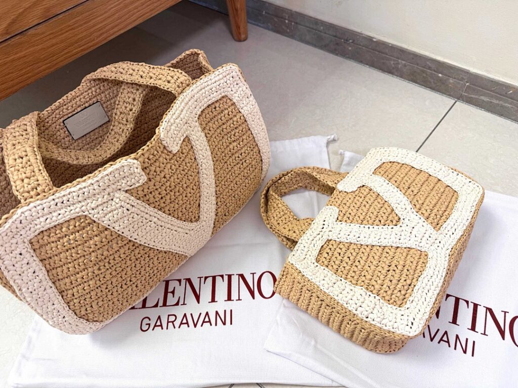Valentino Bag Style 2045