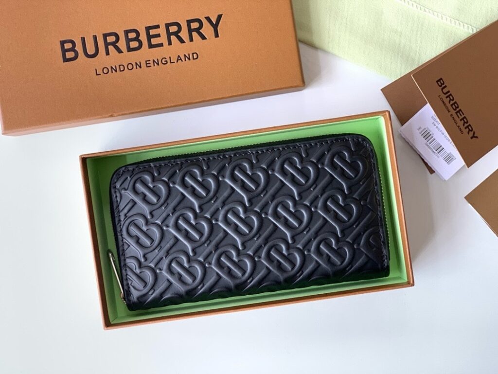 Burberry Bag Style 209023274