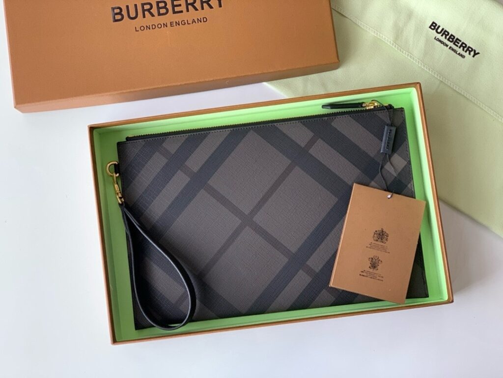 Burberry Bag Style 40740361
