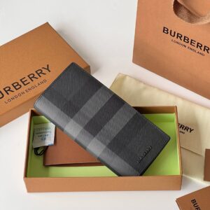Burberry Bag Style 80547851
