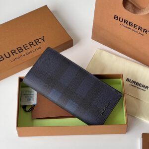 Burberry Bag Style 80547851