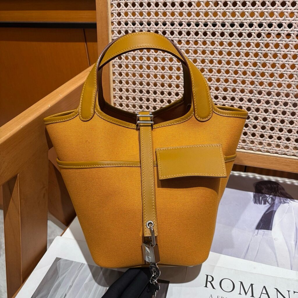 Hermes Bag Style 211435093