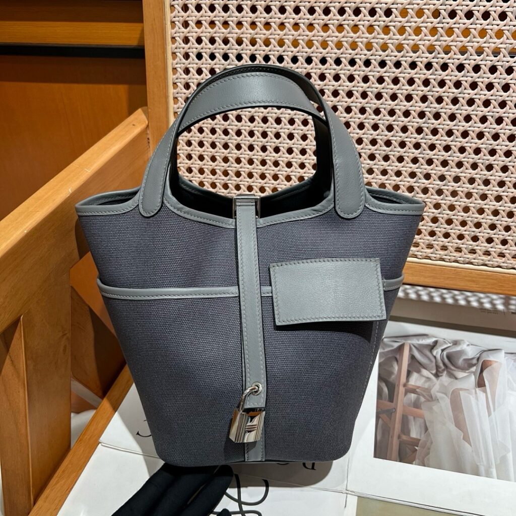 Hermes Bag Style 211436096