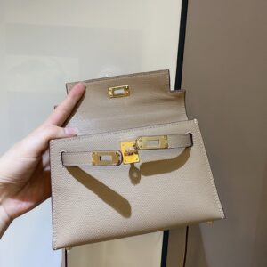 Hermes Bag Style 212218445