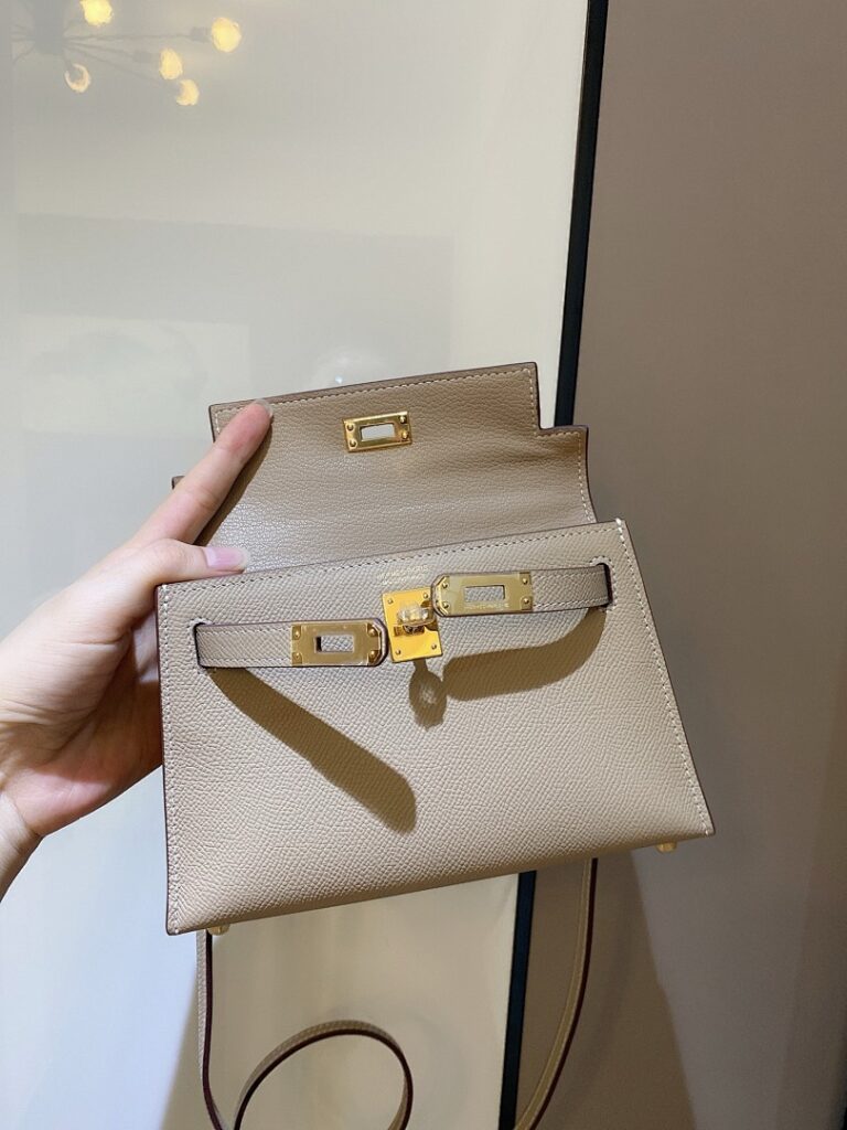 Hermes Bag Style 212218445