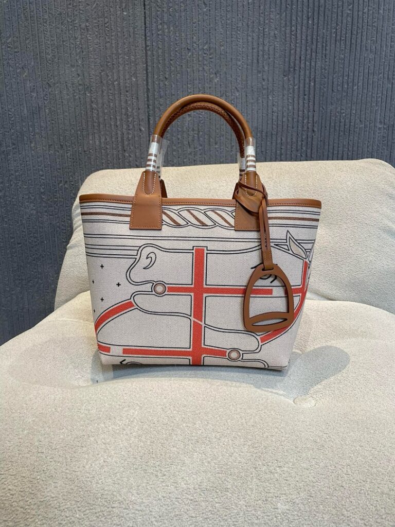 Hermes Bag Style 213592536