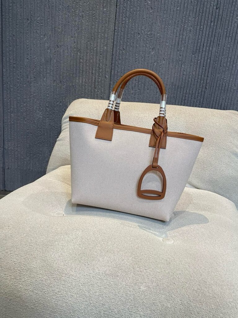 Hermes Bag Style 213593490