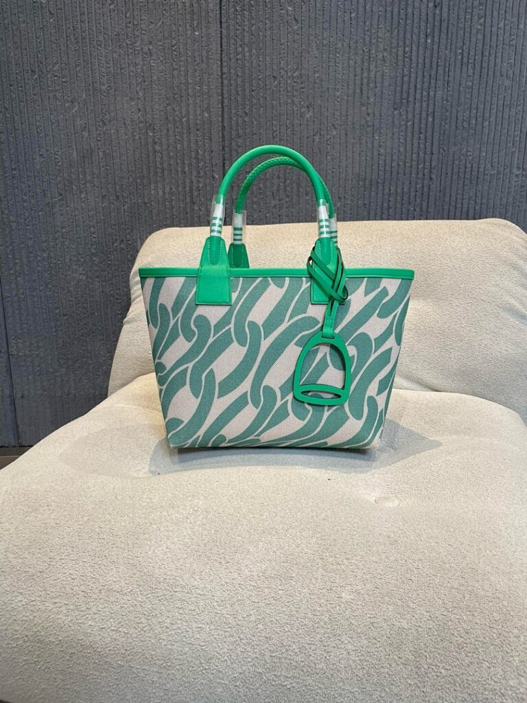 Hermes Bag Style 213593848