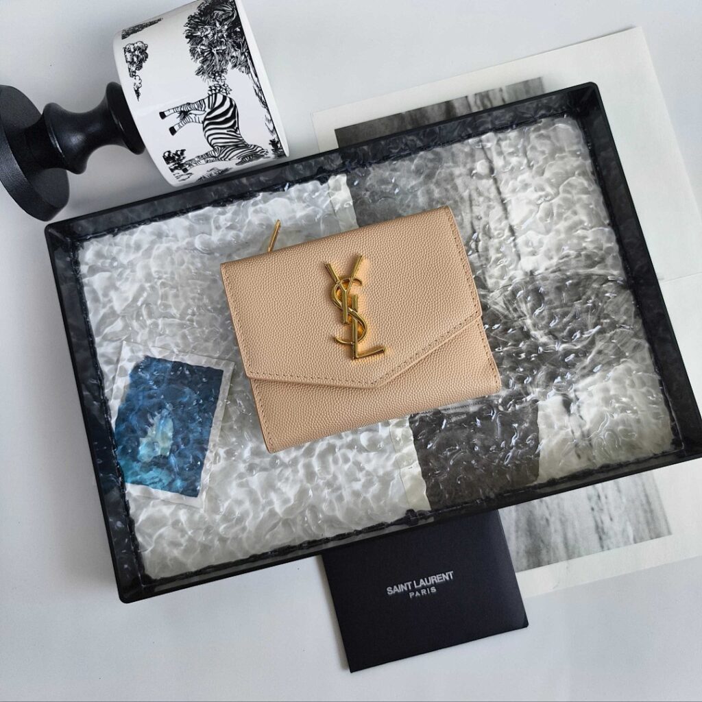 Saint Laurent Bag Style 582296