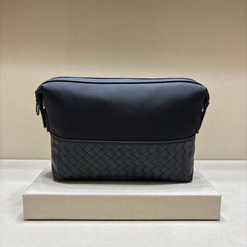 Bottega Veneta Bag Style 217880346