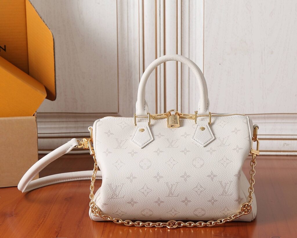 Louis Vuitton Bag Style M26690
