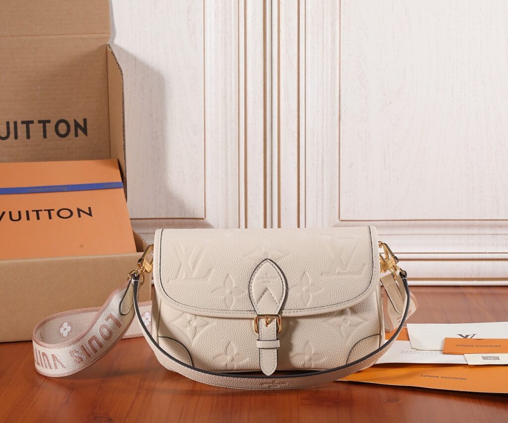 Louis Vuitton Bag Style M46388