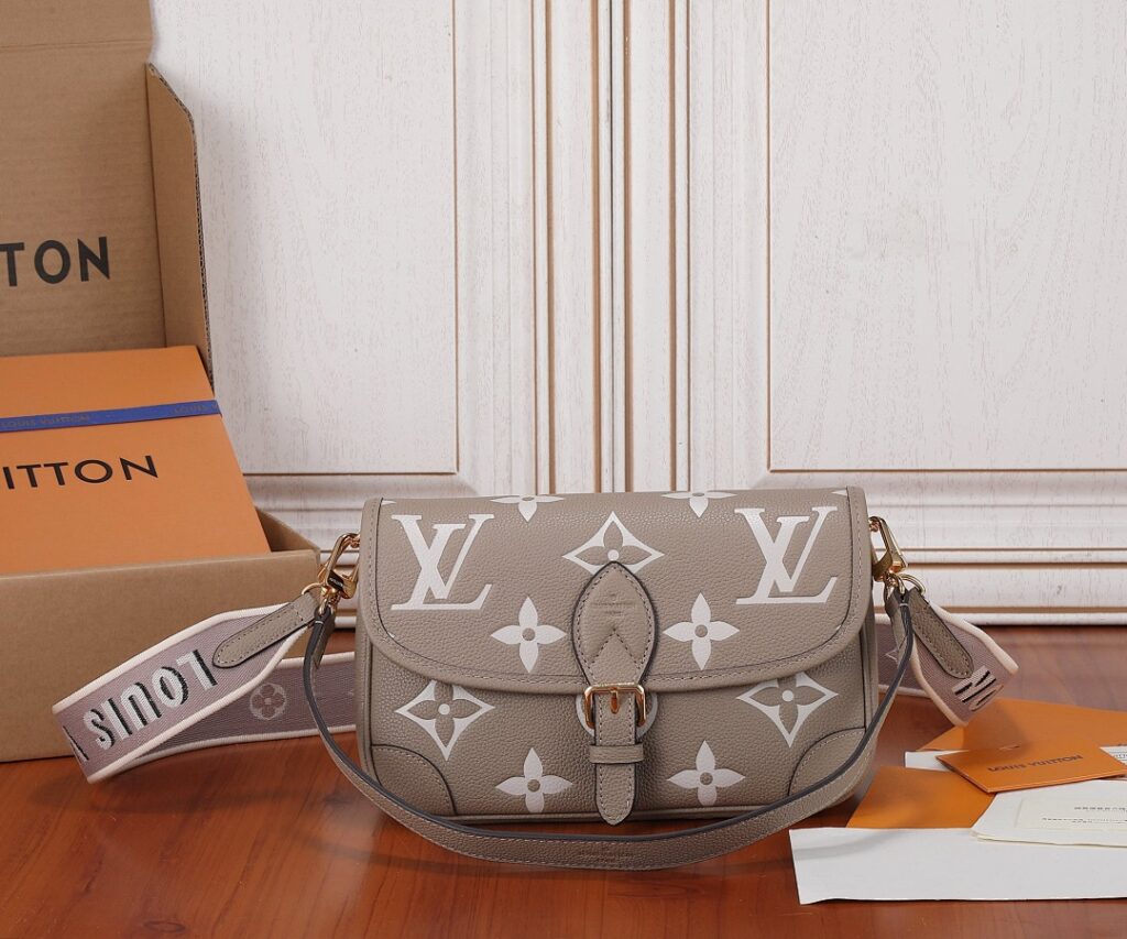Louis Vuitton Bag Style M46583