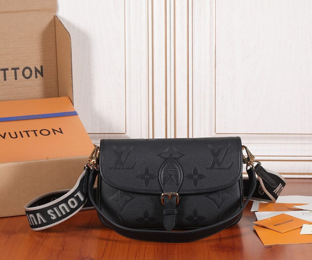 Louis Vuitton Bag Style M46386