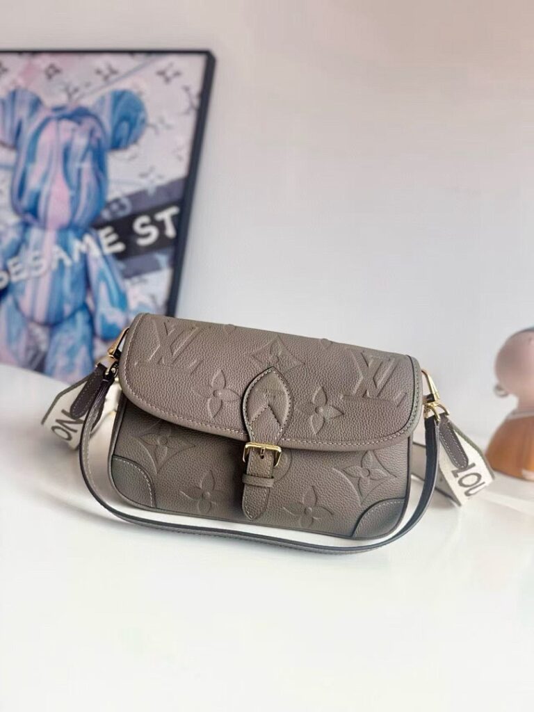 Louis Vuitton Bag Style M15049