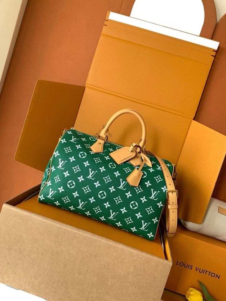 Louis Vuitton Bag Style M24417