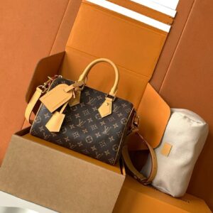 Louis Vuitton Bag Style M24443