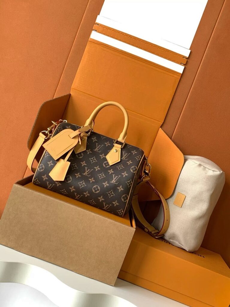 Louis Vuitton Bag Style M24443