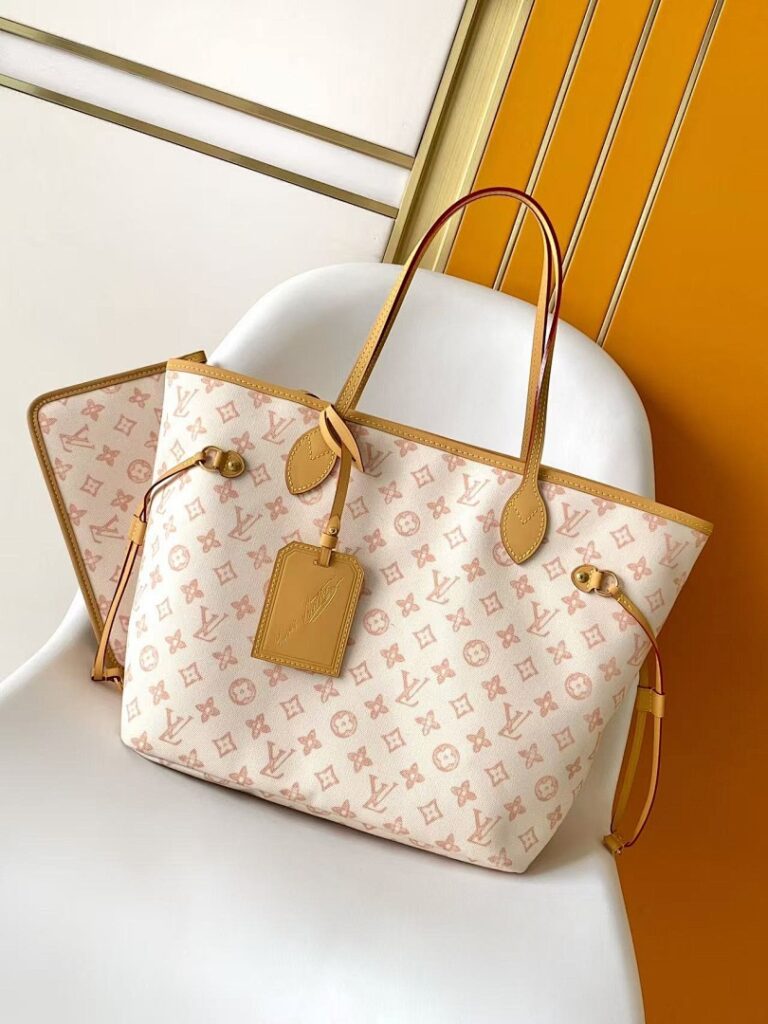 Louis Vuitton Bag Style M27521