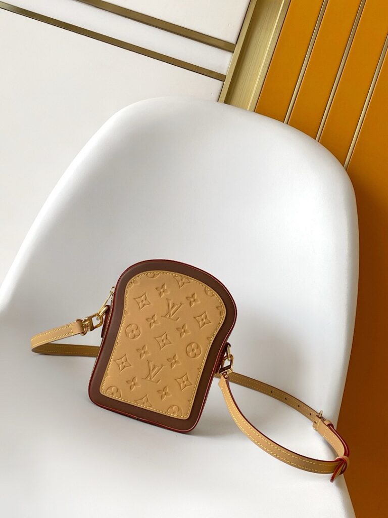Louis Vuitton Bag Style 221098916
