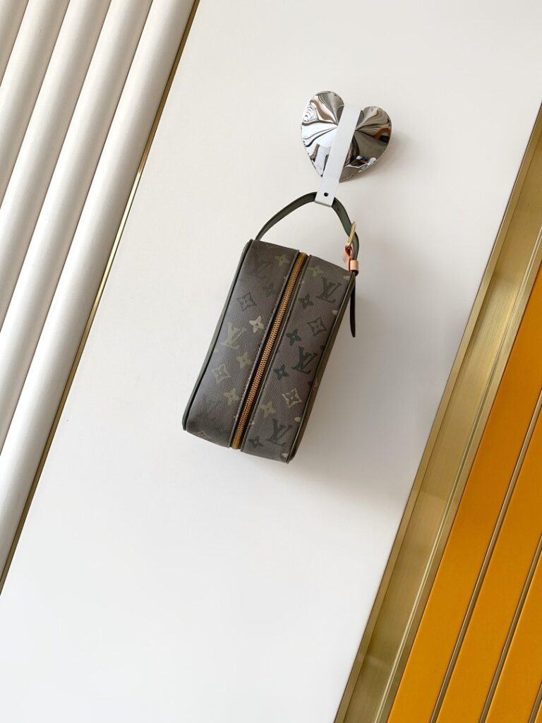 Louis Vuitton Bag Style M26963