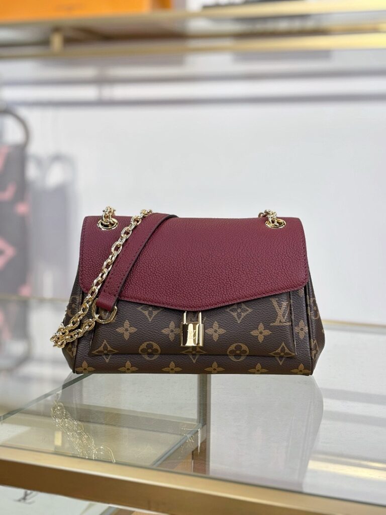 Louis Vuitton Bag Style M27067