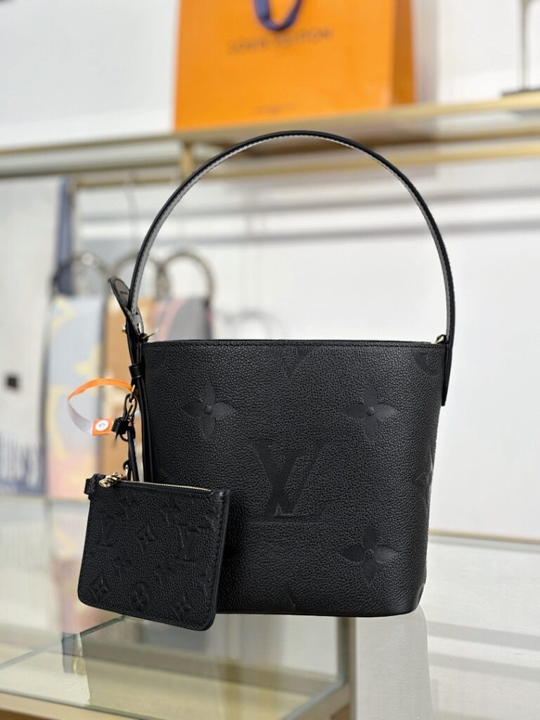 Louis Vuitton Bag Style M13480