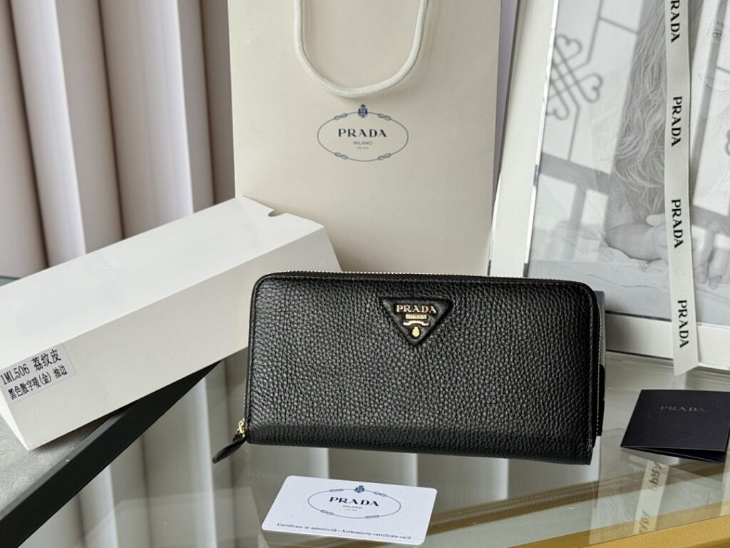Prada Bag Style 1ML506