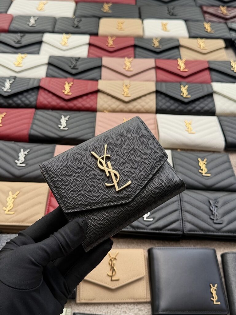 Saint Laurent Bag Style 582296