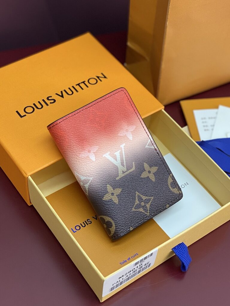 Louis Vuitton Bag Style M28010