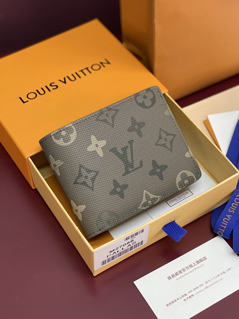 Louis Vuitton Bag Style M27058
