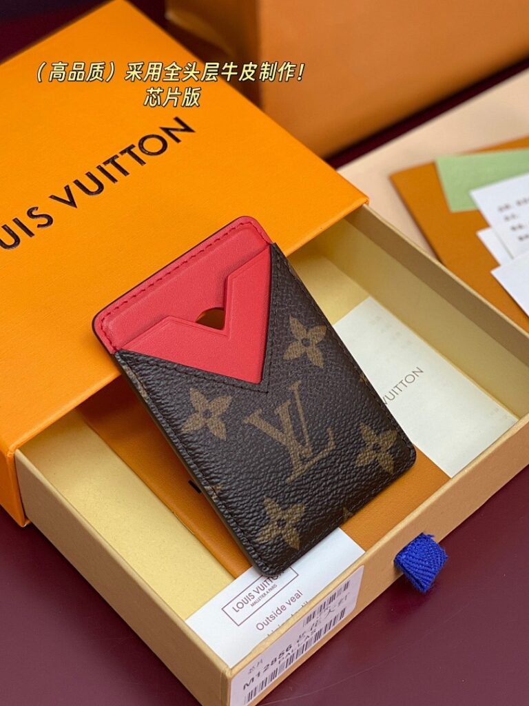 Louis Vuitton Bag Style M12856