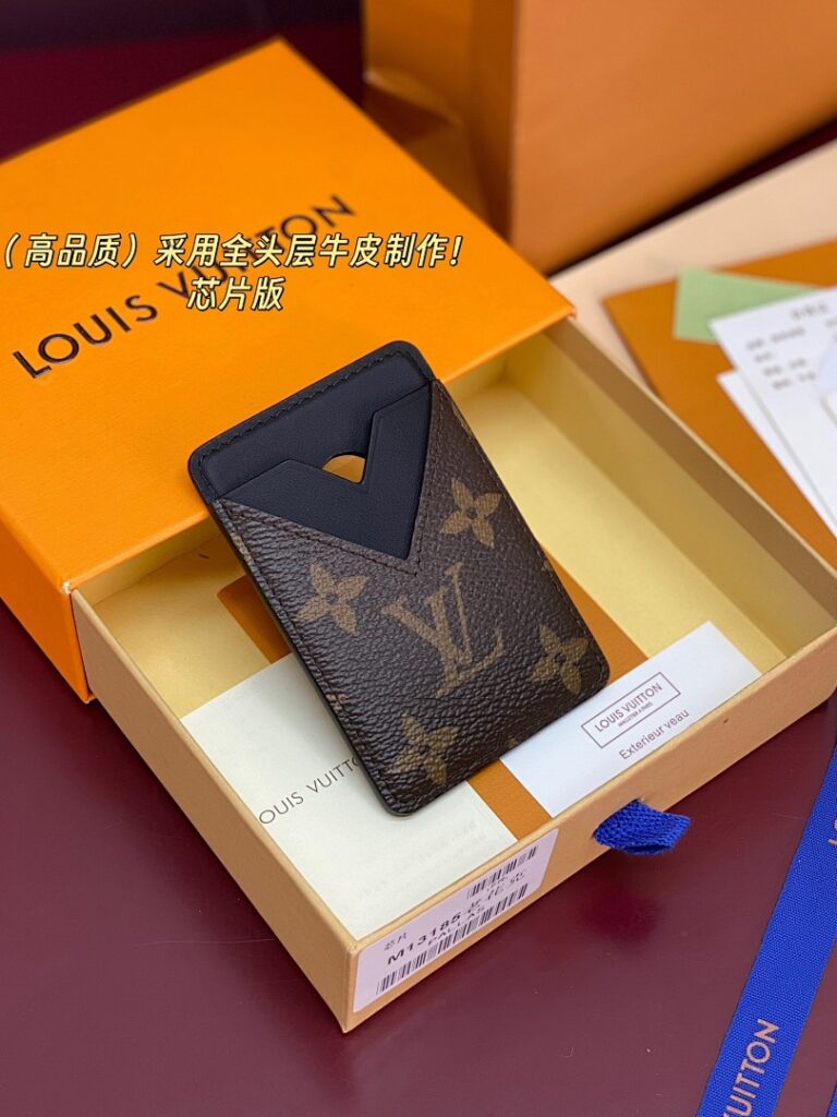 Louis Vuitton Bag Style M13185
