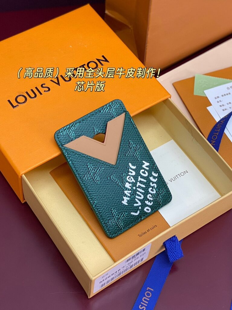 Louis Vuitton Bag Style M26949