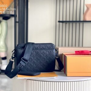 Louis Vuitton Bag Style 46602