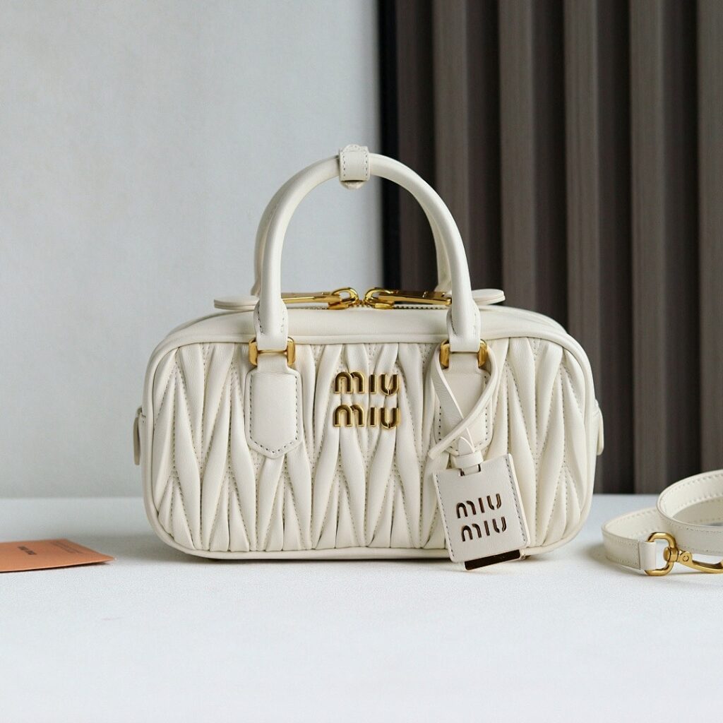 Miu Miu Bag Style 5BB142
