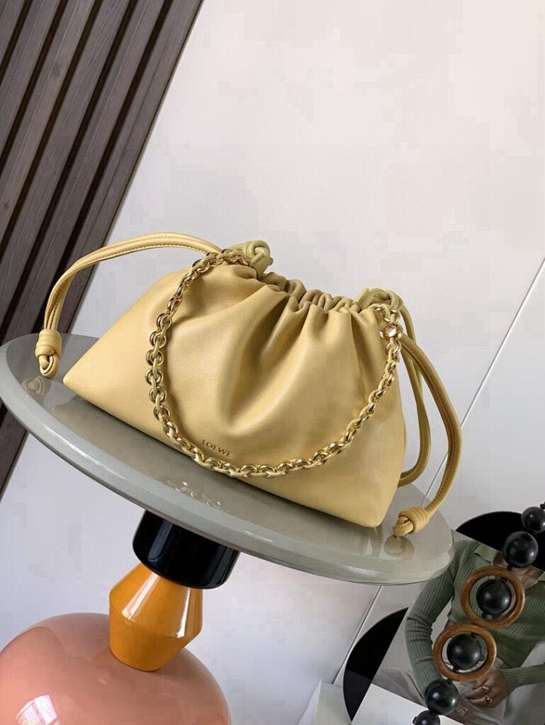 Loewe Bag Style 9057