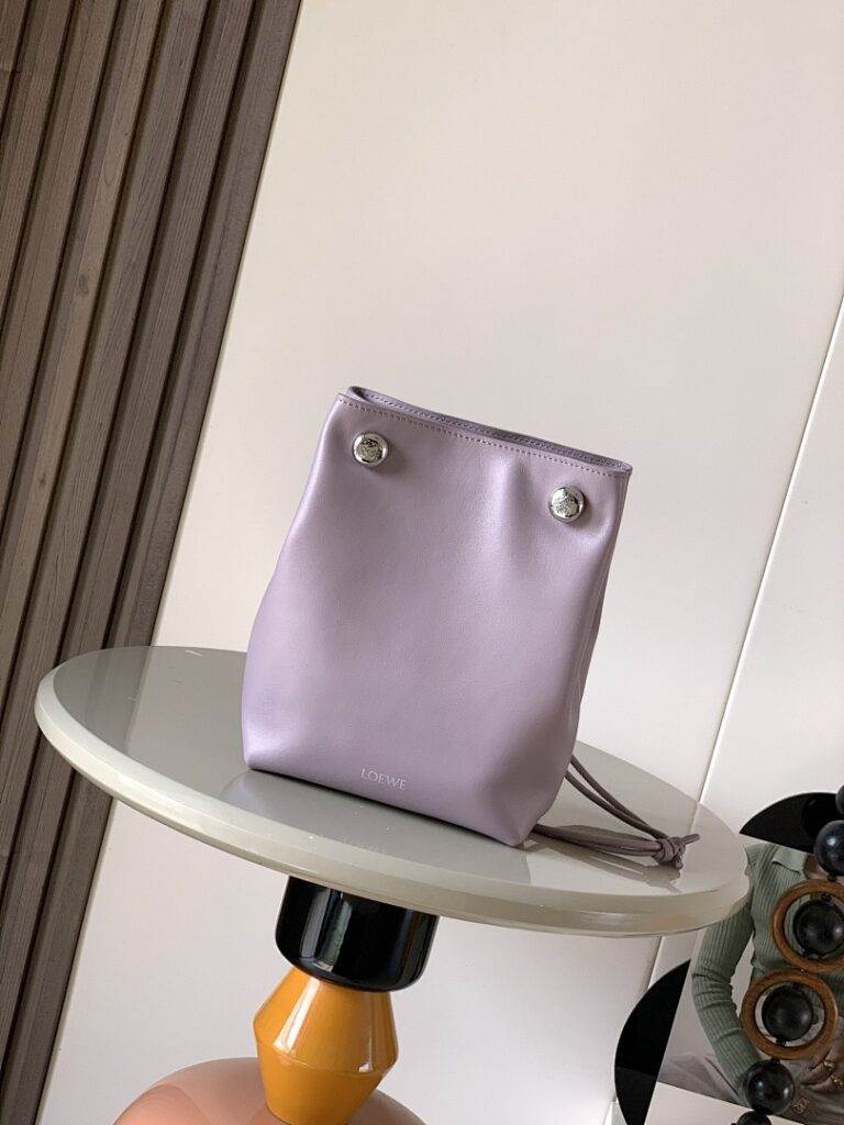Loewe Bag Style 9092