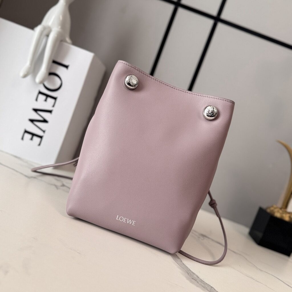 Loewe Bag Style 012444