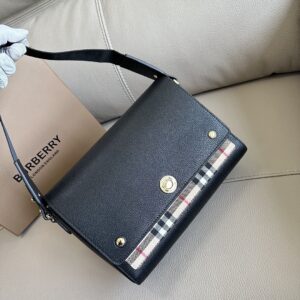Burberry Bag Style 9061