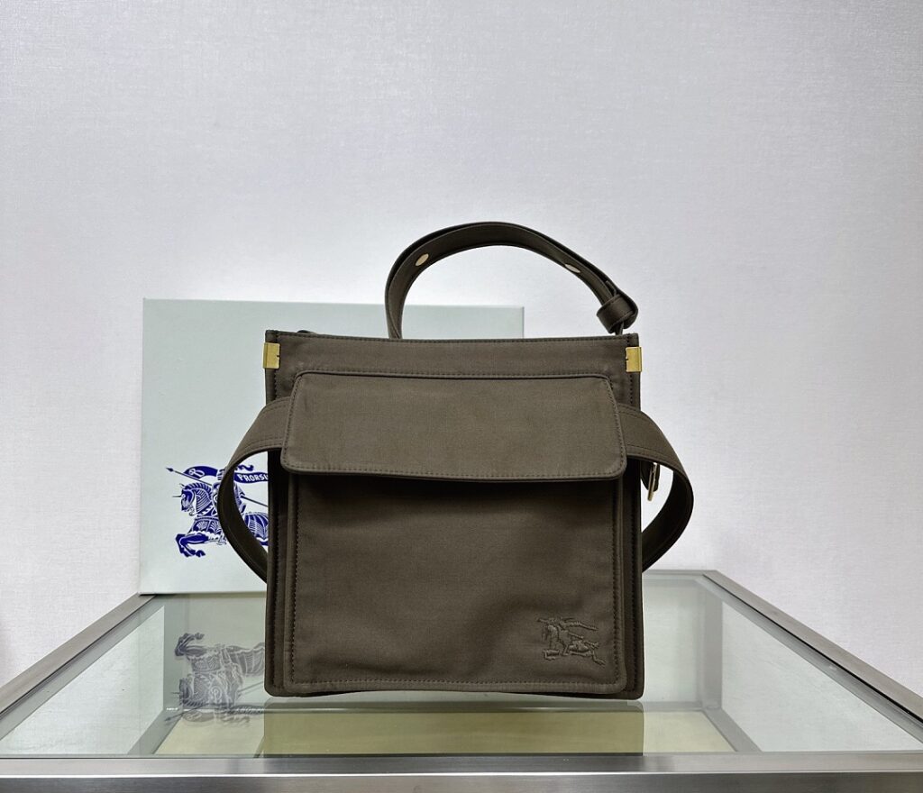 Burberry Bag Style 7661