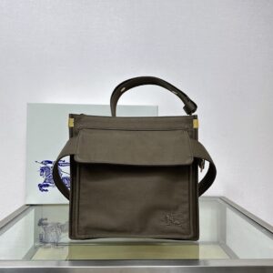 Burberry Bag Style 7661