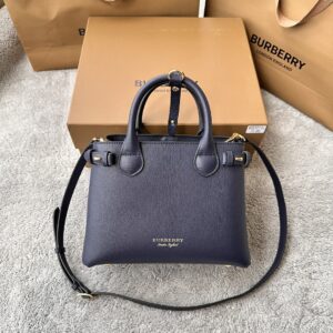 Burberry Bag Style 7131