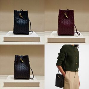 Burberry Bag Style 3010