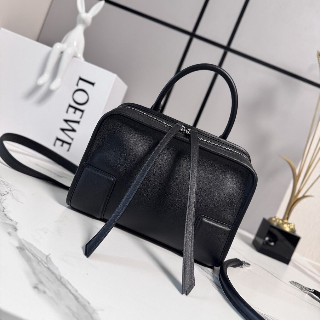Loewe Bag Style 262552