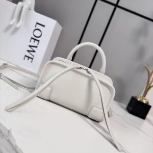 Loewe Bag Style 062603