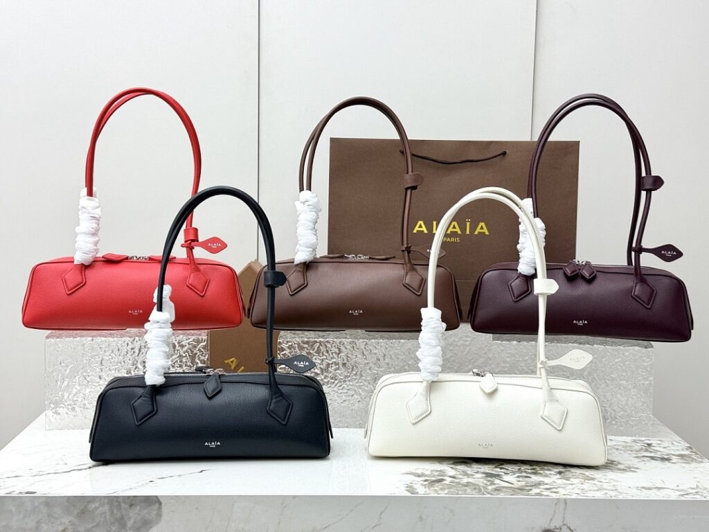 Alaia Bag Style 06033