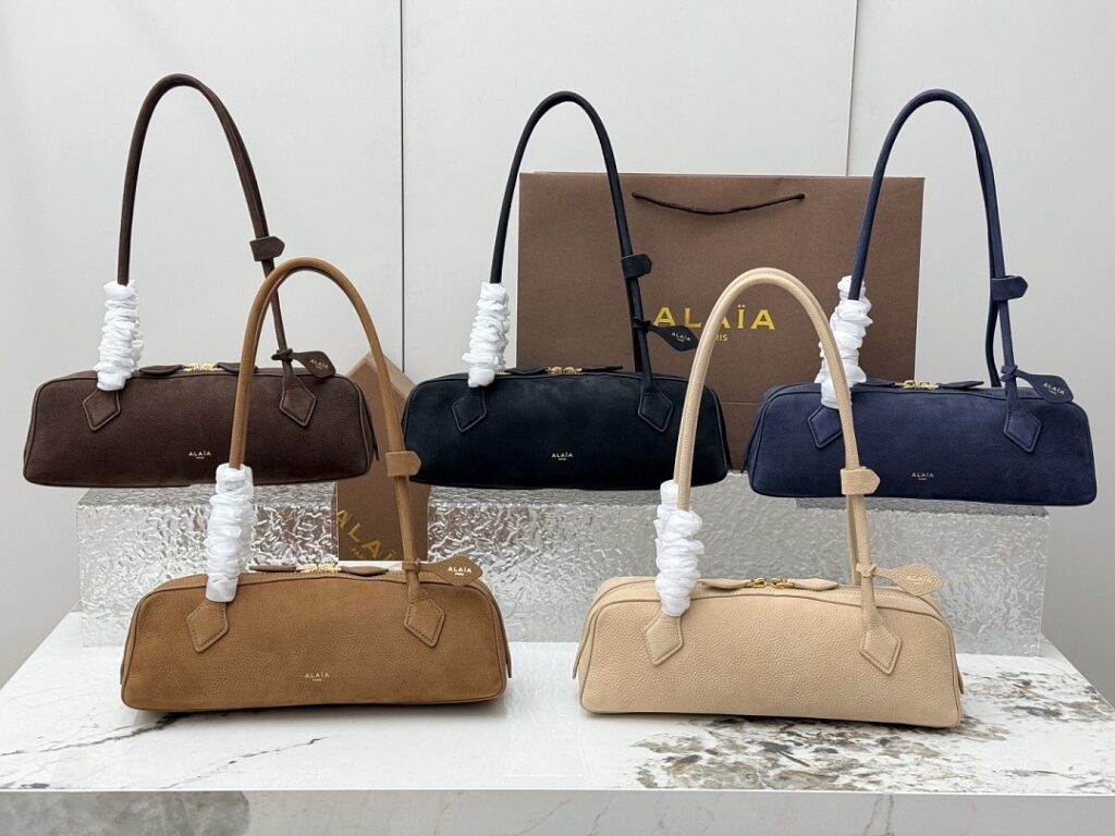 Alaia Bag Style 06033