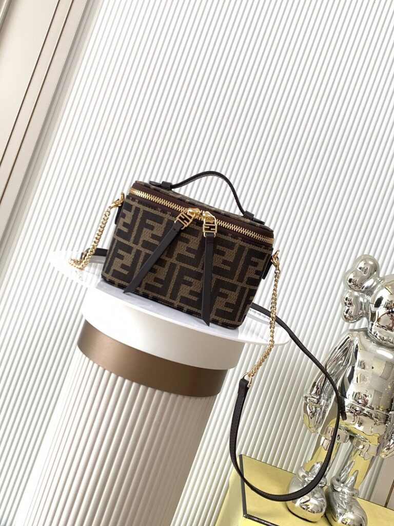 Fendi Bag Style 5528