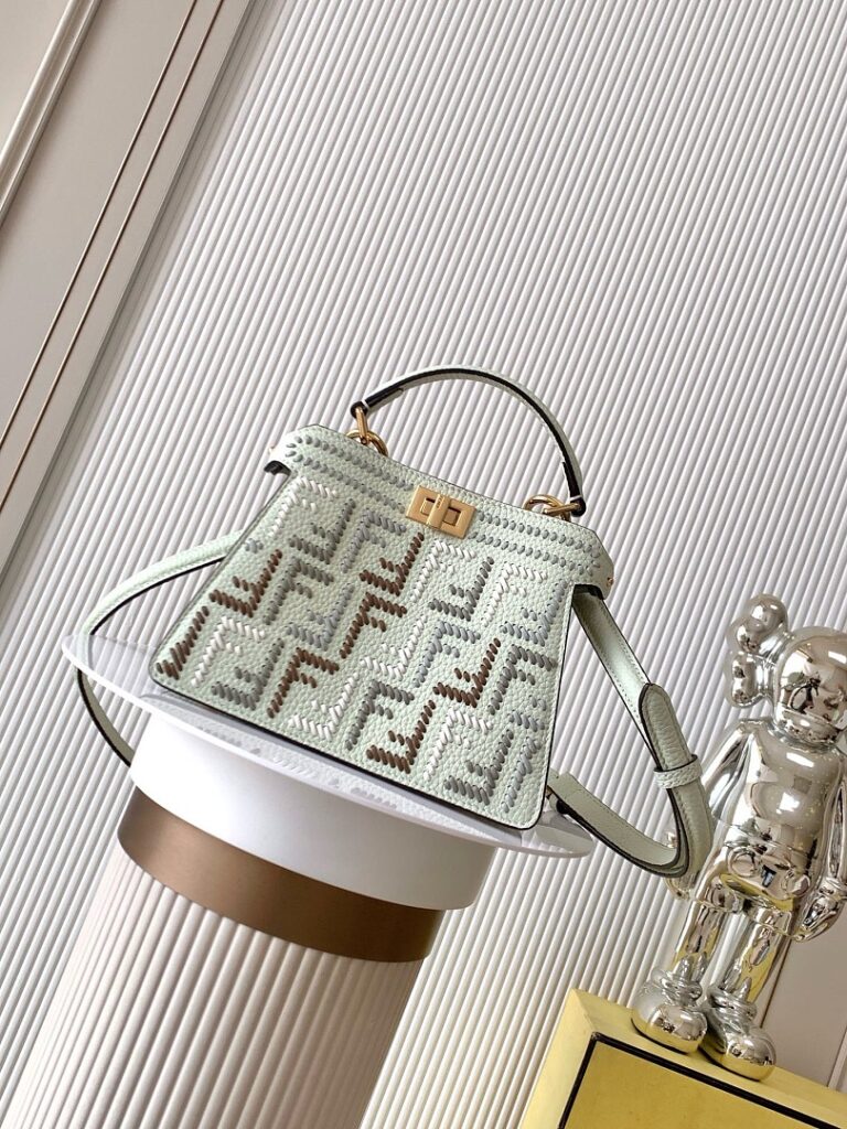 Fendi Bag Style 5523-1